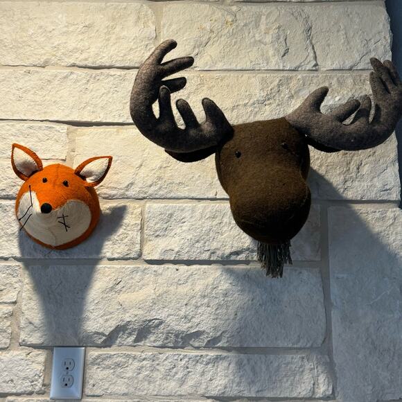 Felt Wool Faux Trophy / Taxidermy / Fox Head / Moose Head / Nursery / Wall Decor - Picture 1 of 9